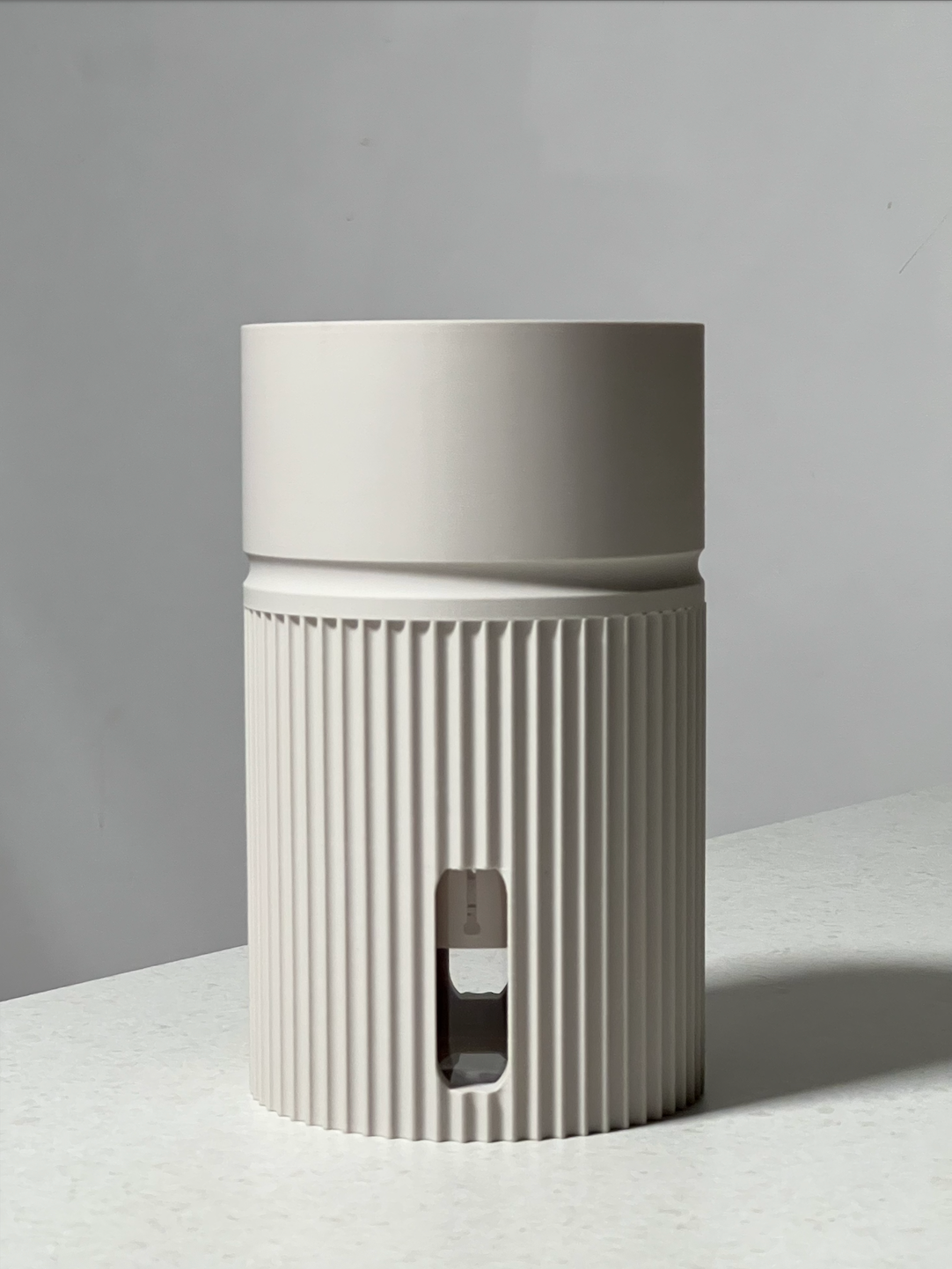 Maxia self-watering plant pot in Soft Linen made by Solvi3D in Cornwal UK