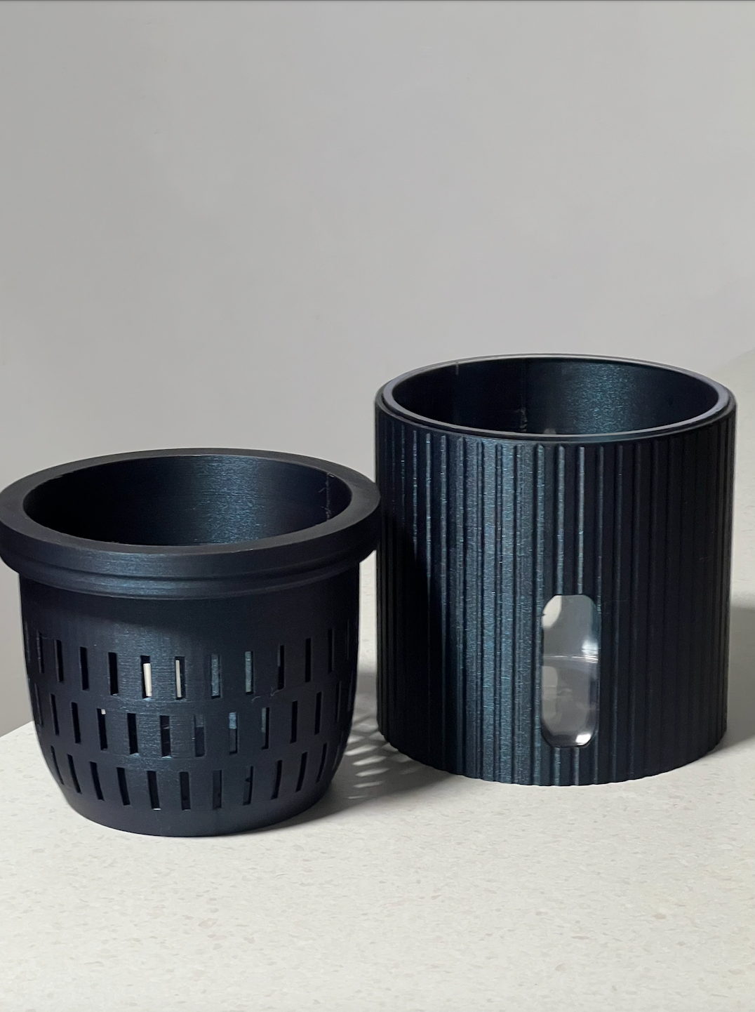 Edené Large Self-Watering Plant Pot - 19 Colours