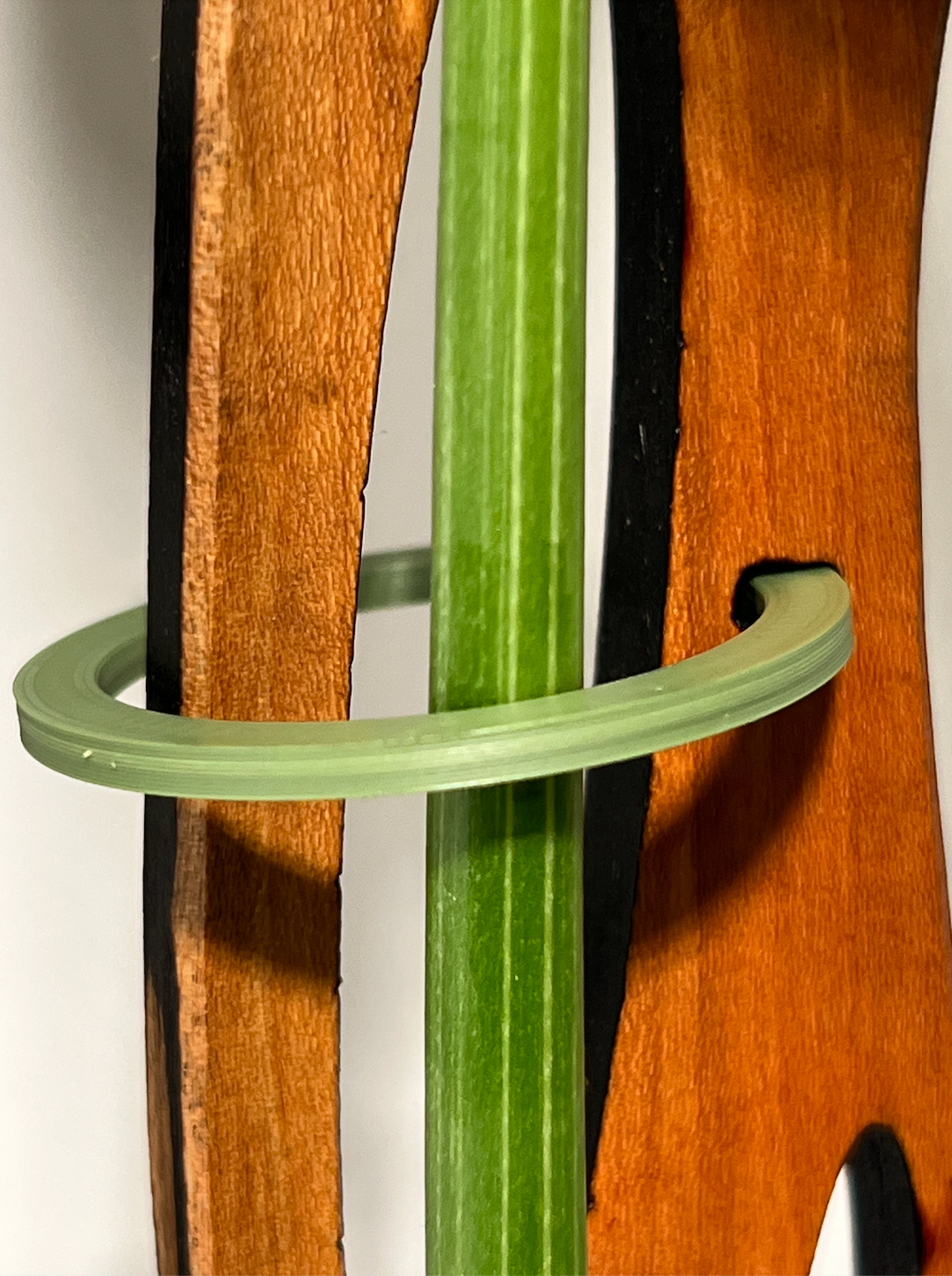 Flux Red Cedar Slim Plant Trellis