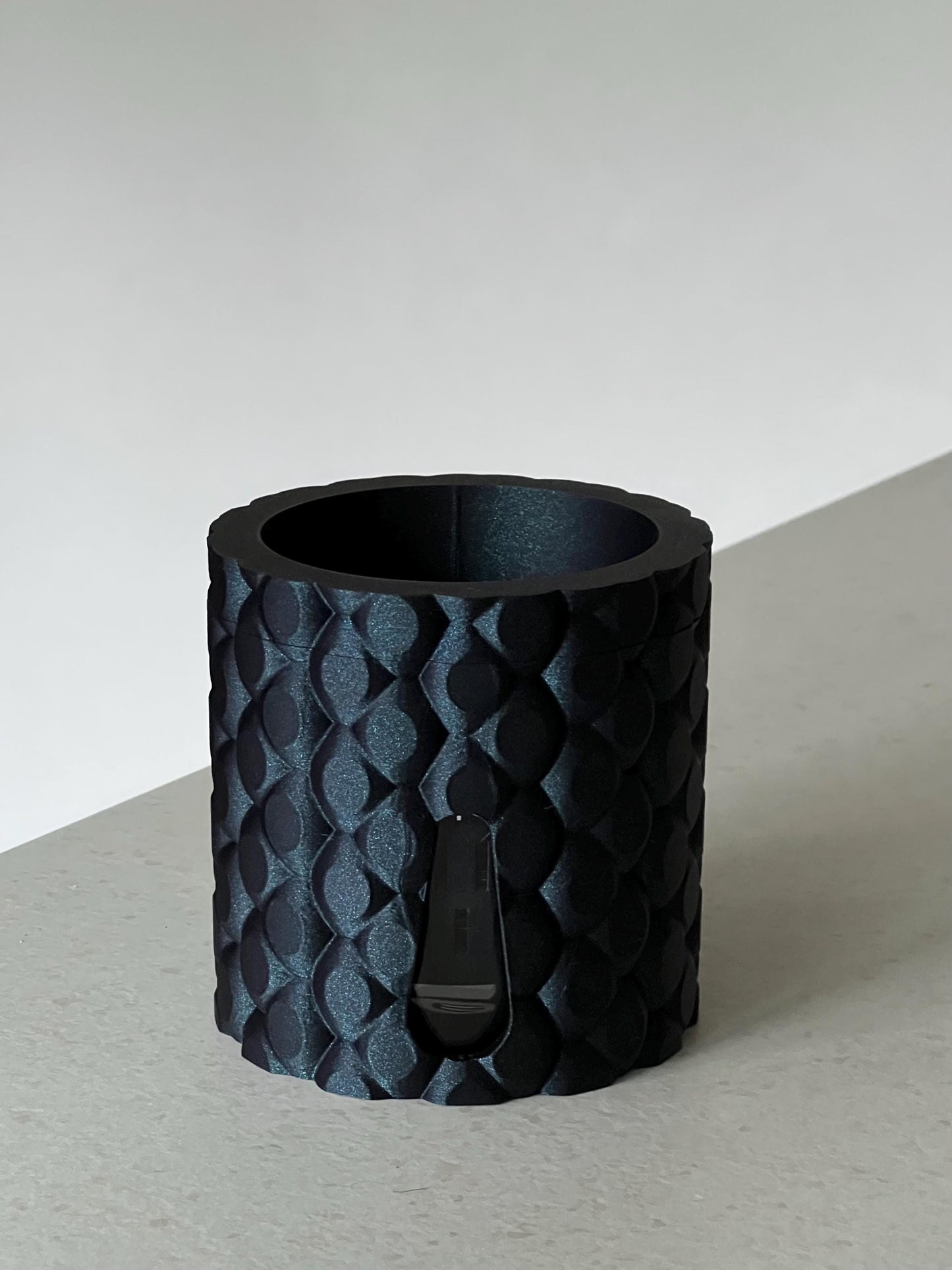 Quilta Self-Watering Plant Pot - 19 Colours